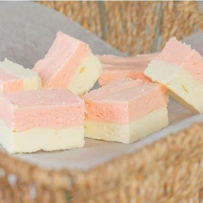 Fudge Low Carb de morango e baunilha